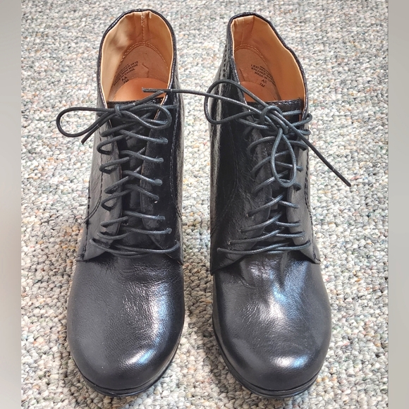 Nine West Trixxy Black Leather High Heel Ankle Booties 7 - Picture 1 of 8